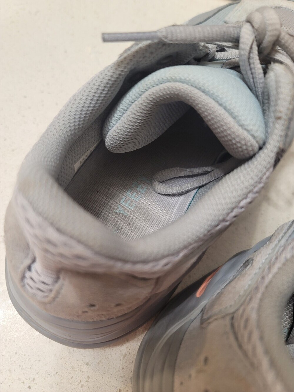 adidas Yeezy Boost 700 Utility Low Top Suede Sneakers Sz 7 Gray - Picture 8 of 10